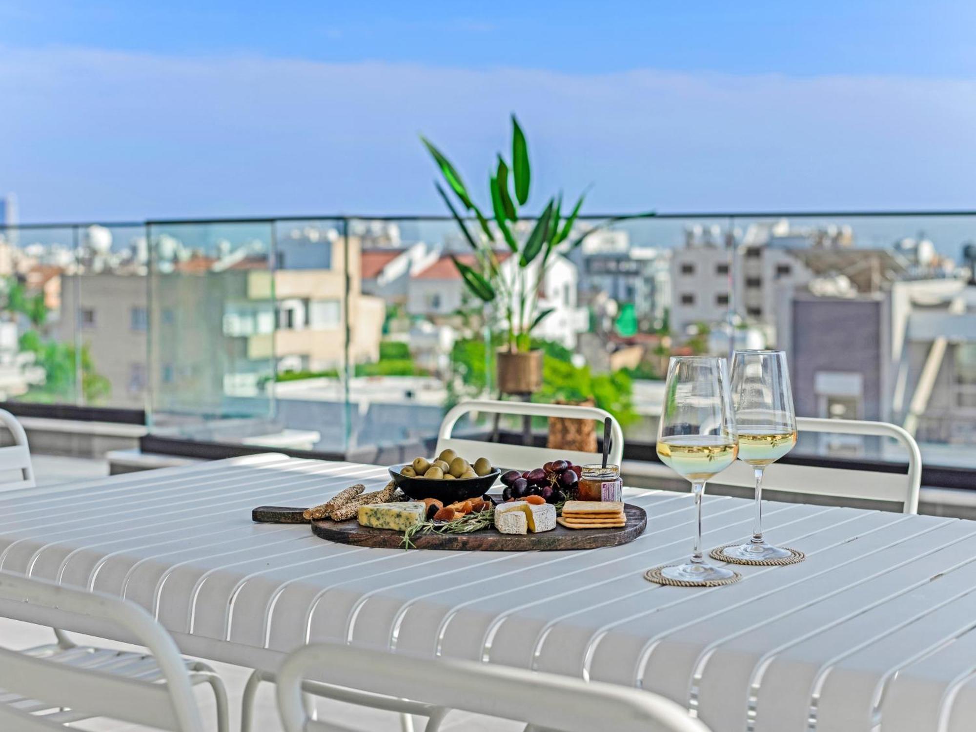 Sanders Crystal 1 Limassol Exterior foto
