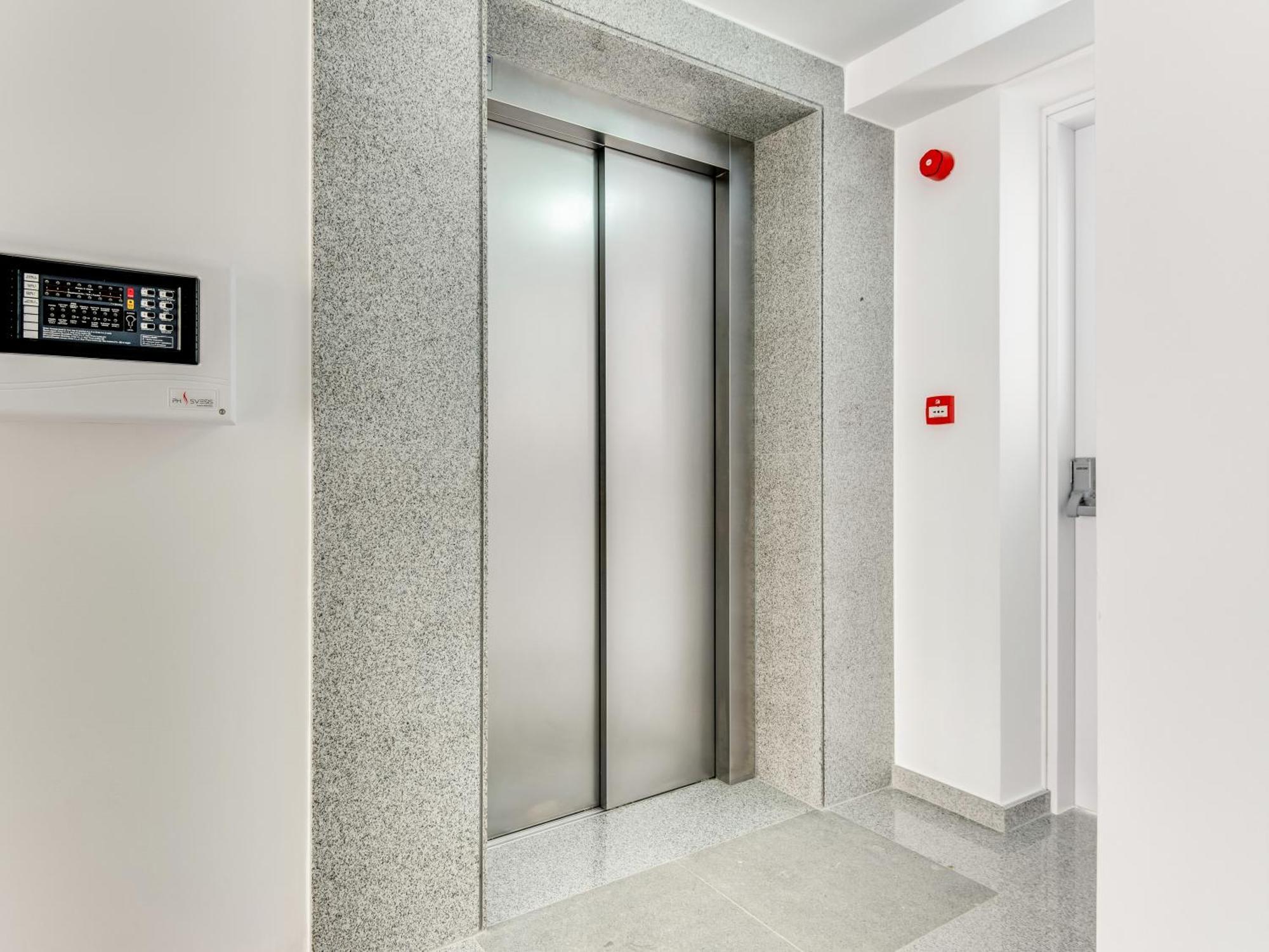 Sanders Crystal 1 Limassol Exterior foto